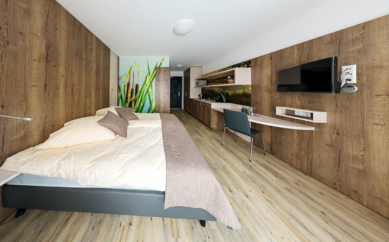 Boarding&HOUSE T24 Aparthotel Bad Wurzach Exterior foto
